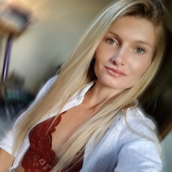 Meet your Posher, Tabetha - Picture 1 of 12